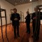 Danilo Eccher, Fiorenzo Alfieri e Giovanna Cattaneo Incisa all'interno dell'opera di Giuseppe Gallo, Eroi, 2006