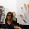 Emma Marcegaglia osserva le opere in mostra