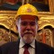 L'Assesore Fiorenzo Alfieri indossa il casco del 