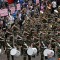 Gli alpini e le squadre del Giro d'Italia