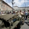 I mezzi militari in piazza Castello