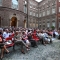 Il numeroso pubblico nella corte di Palazzo Carignano