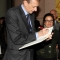 Il Sindaco Piero Fassino firma il libro del Museo Egizio
