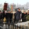 Il corteo all'interno del cimitero