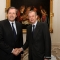 Stretra di mano fra Alain Le Roy, Ambasciatore di Francia in Italia e il Sindaco Fassino