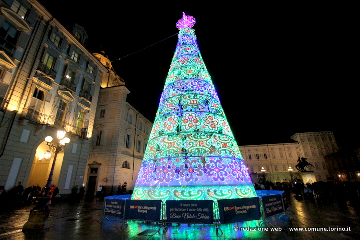 Albero Di Natale A Torino.Avvento