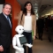 Gian Maria Gros-Pietro e Chiara Appendino con Pepper, il robot-guida dell'Innovation Center di Intesa Sanpaolo