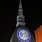 Il logo del gemellaggio sulla Mole Antonelliana