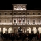 La nuova illuminazione a led sulla facciata di Palazzo Civico, creata dall'artista Luca Bigazzi