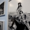 Claudia Mori e Adriano Celentano sul lungomare di Sanremo nella giornata finale del XX Festival, 1970. Foto di Carlo Alberto Pieri