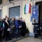 Un momento della cerimonia di scoprimento della targa a ricordo di Norberto Bobbio