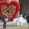 Torino celebra l’amore con il Cuore di Fiori in piazza San Carlo