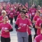 Una marea rosa per la ricerca Just The Woman I Am riempie le strade di Torino