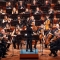 L'Orchestra Sinfonica Nazionale della Rai diretta dal maestro Riccardo Bisatti durante il concerto dedicato ai festeggiamenti di San Giovanni.
