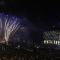 I fuochi d'artificio sul Po hanno chiuso la festa di San Giovanni davanti a quasi 40mila persone riunite in piazza Vittorio Veneto.