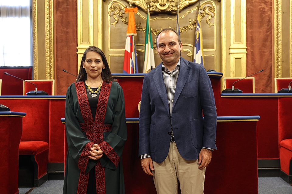 Cooperazione e appello alla pace: a Palazzo Civico l’ambasciatrice palestinese Mona Abuamara