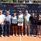 Premiazione del Trofeo Ma-Bo 2026: la vincitrice Antonia Stoyanov e la finalista Beatrice Ricci insieme a Alberto Re, presidente della IV Circoscrizione di Torino, Pierangelo Frigerio, consigliere nazionale FITP, Stefano Gnech, presidente del Nord Tennis, e Stefano Pinalli, in rappresentanza dello sponsor Ma-Bo, al termine della finale sui campi del Nord Tennis Master Club di Torino.