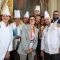 L'assessora Carlotta Salerno posa con un gruppo di cuochi presenti all'incontro del 25 settembre