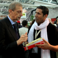 Il Sindaco Fassino in uno stand di Terra Madre