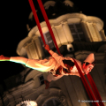 Cirque Carillon - Clown Song. Il grande spettacolo acrobatico con la Compagnia Cirko Vertigo