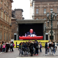 Gustavo Zagrebelsky sul maxi schermo in piazza Carignano