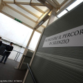 Proseguire il percorso in silenzio