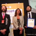L\'Assessore Stefano Gallo ritira il premio Smart City per il servizio Sportello Amico