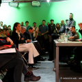 L\'affollata conferenza stampa