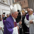 L\'arcivescovo Cesare Nosiglia