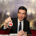 Il ministro Maurizio Martina con la medaglia di Torino 2015 Capitale Europea dello Sport
