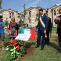 Lo scoprimento della targa