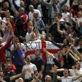 La gioia dei tifosi inglesi dopo il pareggio