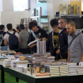 Fra gli stand