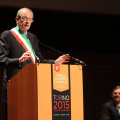 Il Sindaco Fassino porta il saluto della Città