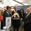Piero Fassino in visita allo stand della Camera di Commercio di Dubai