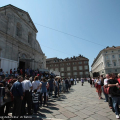 23 maggio - Pellegrini in coda per l\'ultimo giorno di ostensione