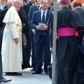 Papa Francesco davanti al tempio Valdese - foto Mariotti