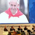 La lettura del messaggio del Papa