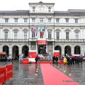 Piazza Palazzo di Città si veste di rosso