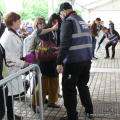 Controlli col metal detector al Salone del Libro