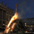 Il Farò prende fuoco