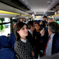 La sindaca a bordo dei nuovi mezzi