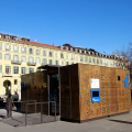 Il punto informativo in piazza Carlo Felice, Porta Nuova
