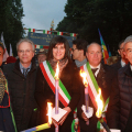 Le autorità presenti alla fiaccolata