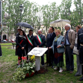 Intitolato a Mario Lattes il giardino di piazza Maria Teresa