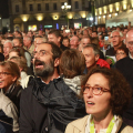 Il Direttore Artistico di MITO e l'Assessora Leon cantano in piazza