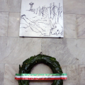 La lapide dell’ANED posta di fronte al Binario 17 - Stazione di Porta Nuova