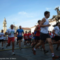 Gli atleti della Vertical City Race in piazza San Carlo