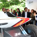 Le autorità fra gli stand del Salone