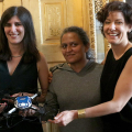 La Sindaca Appendino e l'Assessora Pisano con Shilpa Patel, project manager team droni di Intel